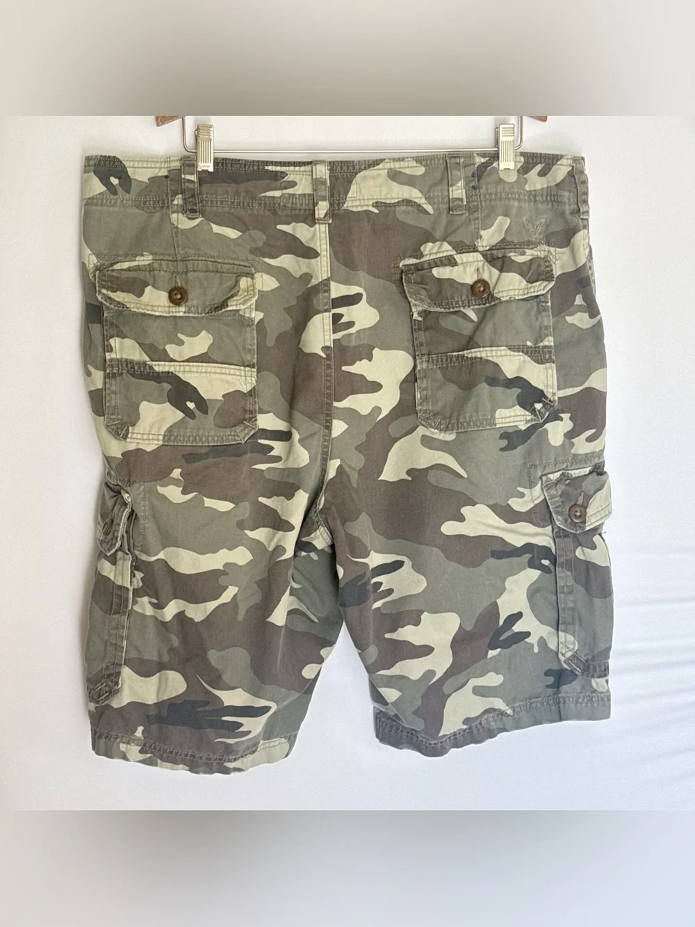 American Eagle Outfitters Beige and Olive Long Cargo Shorts Y2K Baggy 23” 40w - Picture 4 of 10